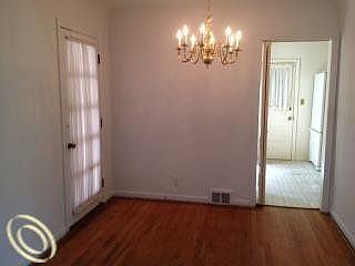 3rd image of 238 Marlborough Dr