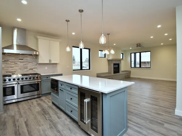 1420 Silver Star Dr, Hailey, ID 83333