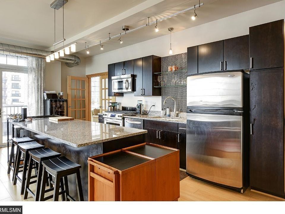 1st image of 521 2nd St SE APT 306