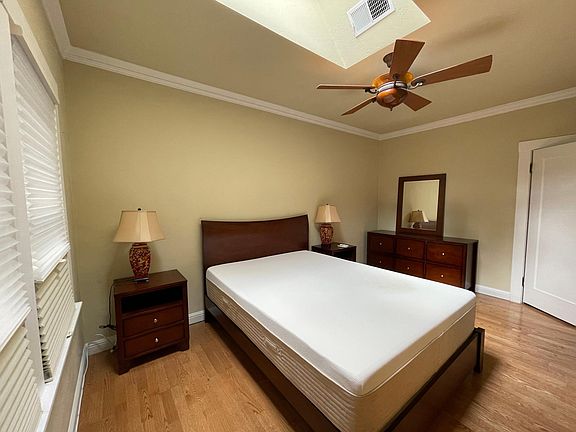 4th image of 567 Irven Ct