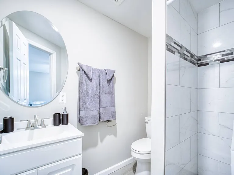 832 Mikael Ave #B — Photo 8