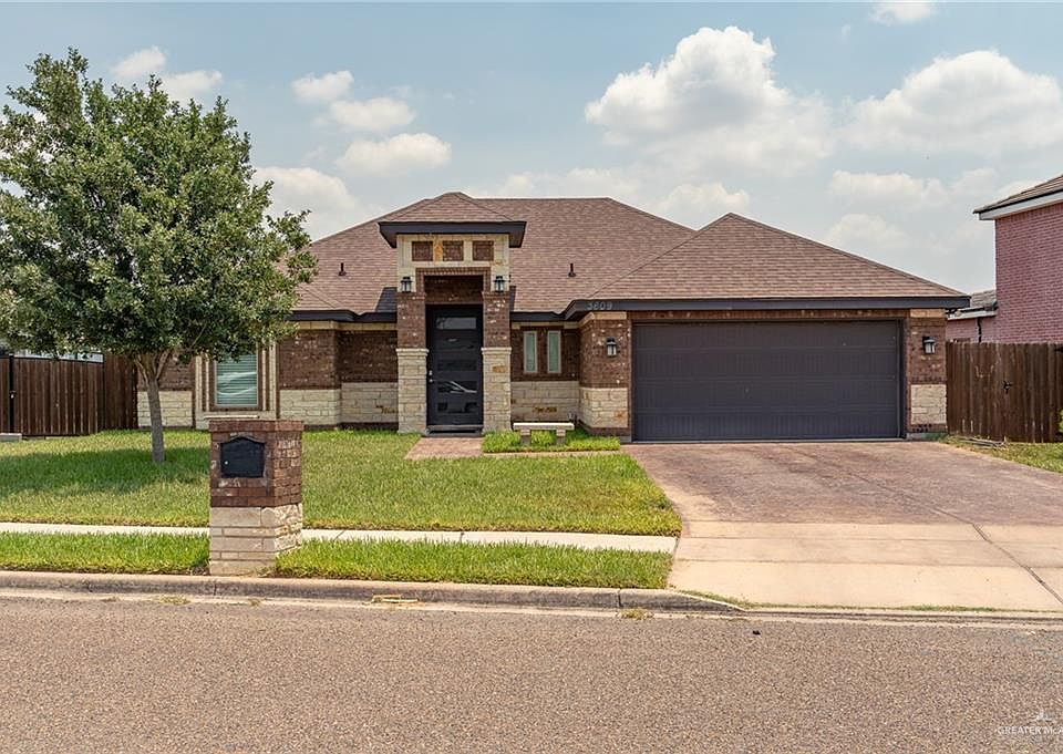 1st image of 3609 Los Lagos Dr