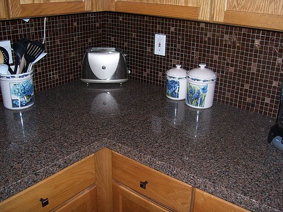 Kitchen countertops and backsplash