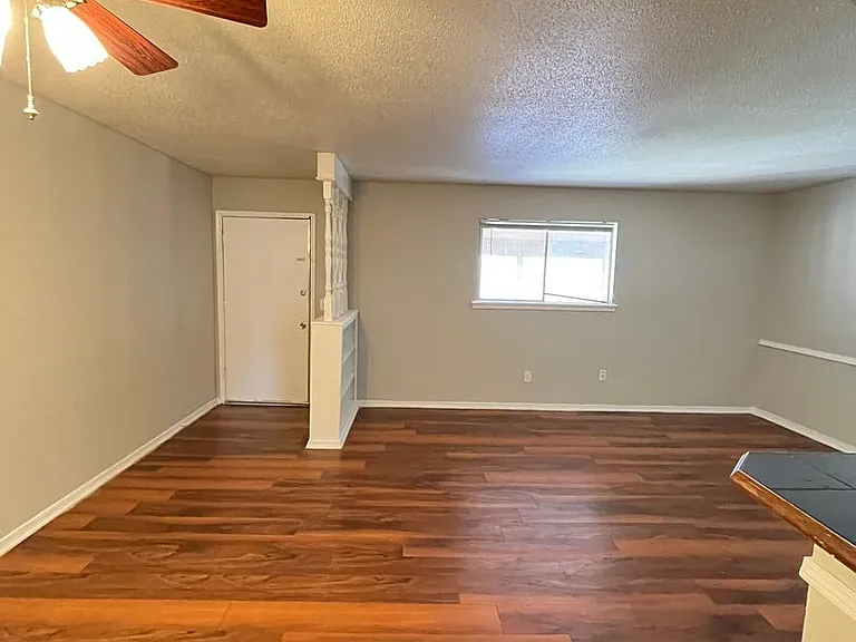 1 Bed 1 Bath Apt NW OKC — Photo 7
