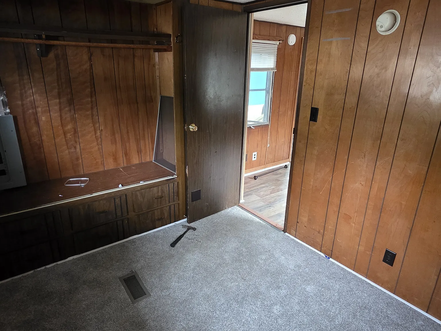 1 bed, $1,050 — Photo 3