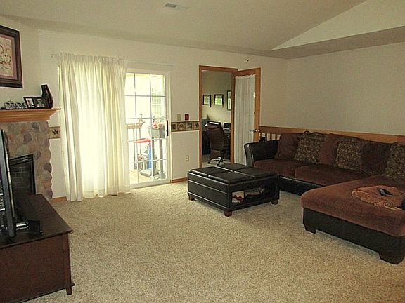 2nd image of 2205 N University Dr