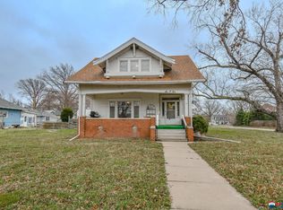602 N 11th St, Beatrice, NE 68310
