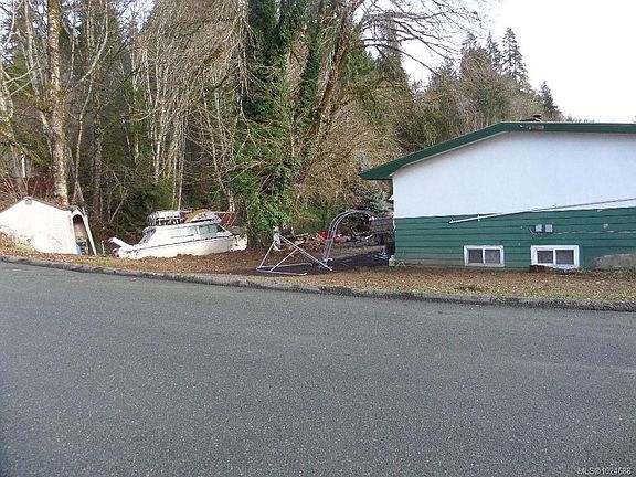 4th image of 6095 River Rd