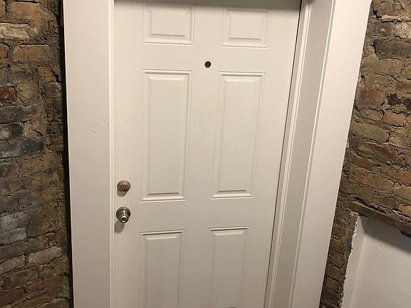 2nd image of 6100-6108 S Eberhart Ave #6104-1S
