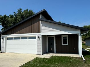 211 34th Ave W, Spencer, IA 51301