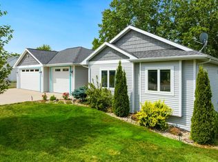 425 N 17th Dr, Sturgeon Bay, WI 54235