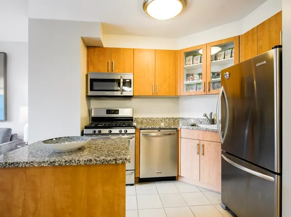 776 Sixth Avenue image 5 of 40