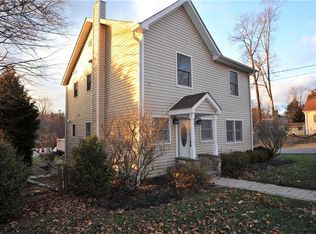 5 Eastview Pl, Yorktown Heights, NY 10598