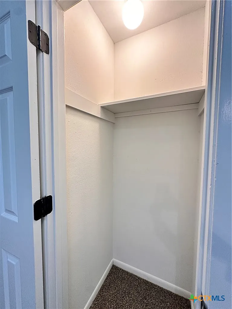 3 bed, 1.0 bath, 1508 sqft, $1,675 — Photo 3