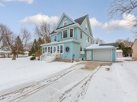 2nd image of 802 3rd Ave