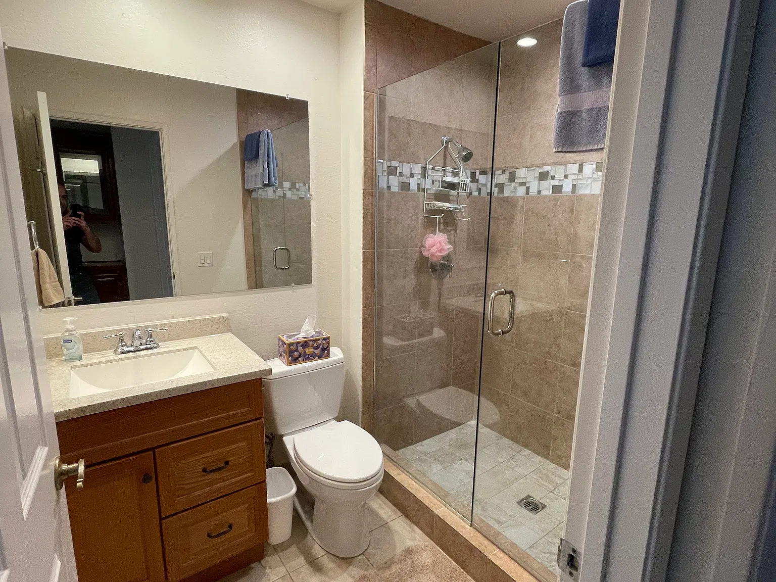 1 bed, 800 sqft, $2,200 — Photo 3