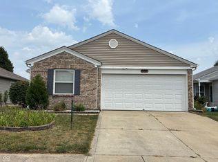 1733 Blue Grass Pkwy, Greenwood, IN 46143