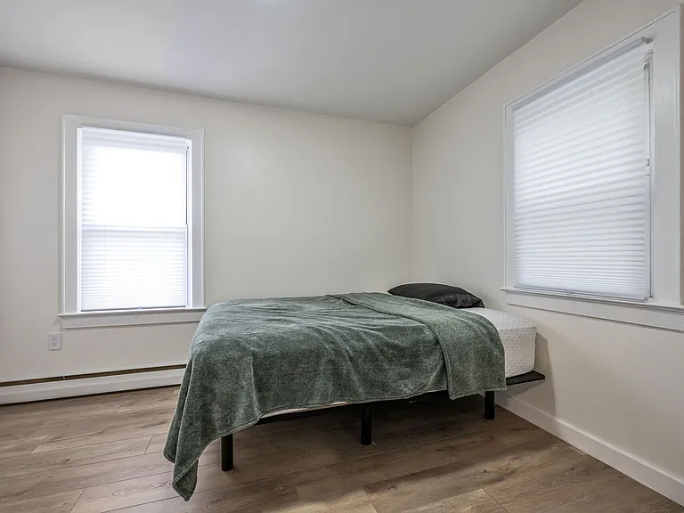 9 Spencer Ave #2 — Photo 11