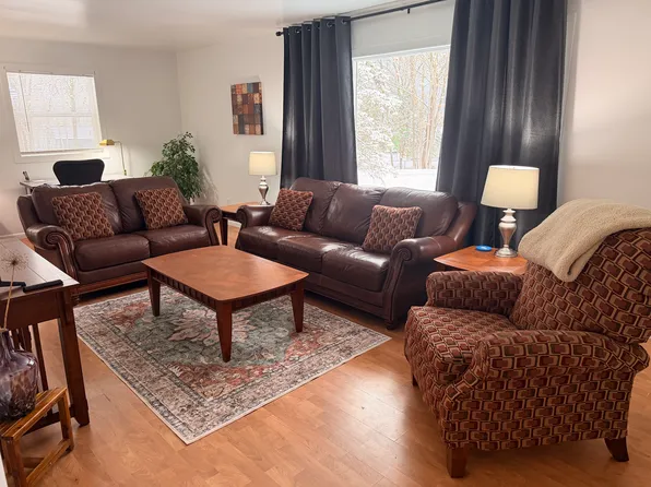 5200 Ecker Pl #4, Coloma, MI 49038