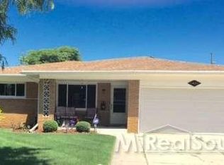 14111 April Ln, Warren, MI 48088