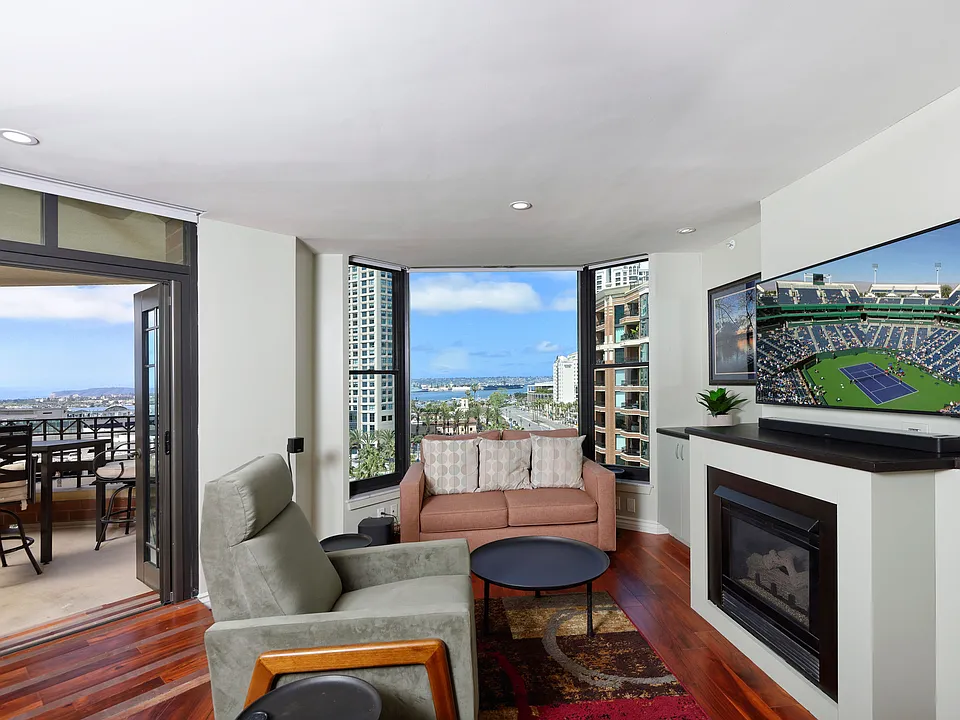 500 W Harbor Dr #1020