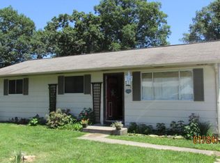 215 Wayne St, Glen Morgan, WV 25813