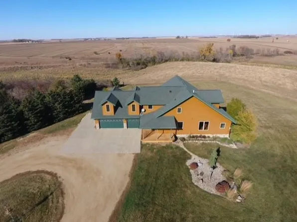 1336 State Highway 30, Pipestone, MN 56164