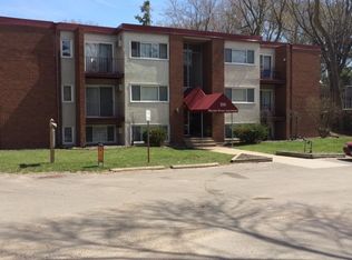 110 Circle A Dr S APT 217, Wayzata, MN 55391