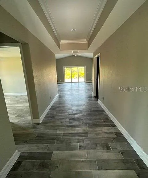 203 Baytree Dr — Photo 6