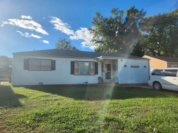 233 S Wire Ave, Haysville, KS 67060