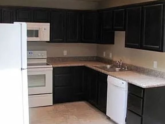 5th image of 2204 10th Ave N #2204