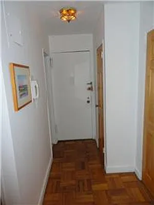 Rented by Bank Neary | media 26