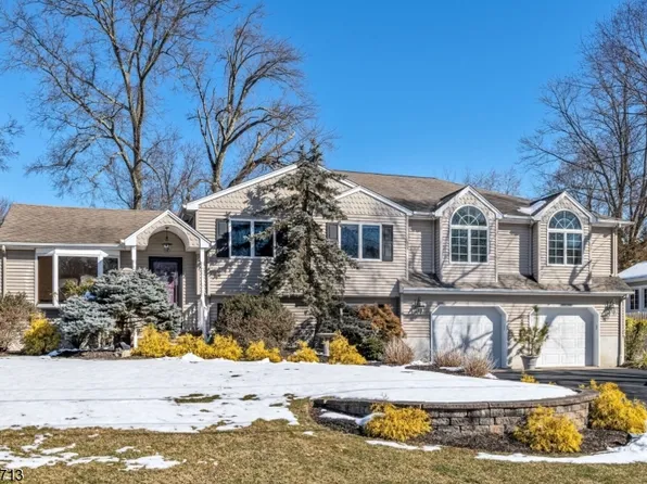 37 Durante Rd, Waldwick Boro, NJ 07463