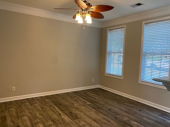 3rd image of 246 Welton Way