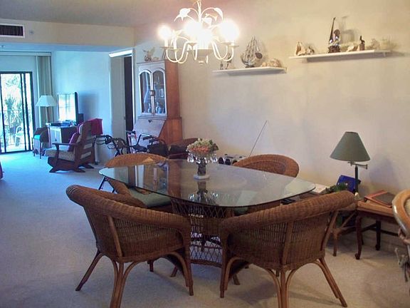 3rd image of 1101 Seafarer Cir APT 201