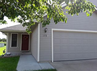 3732 SW Moundview Ct, Topeka, KS 66610