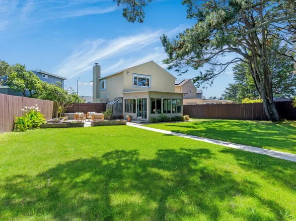 403 Andover Dr, Pacifica, CA 94044