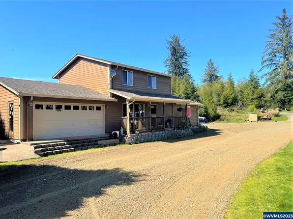 1058 Yasek Loop, Toledo, OR 97391