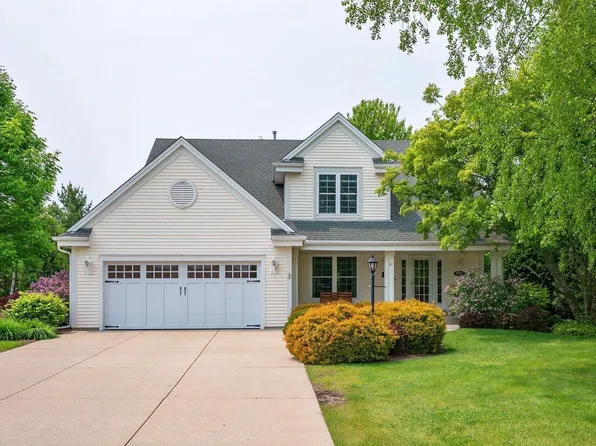 9701 South 35th STREET, Franklin, WI 53132