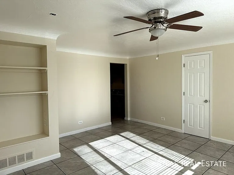1536 N Uinta St — Photo 2
