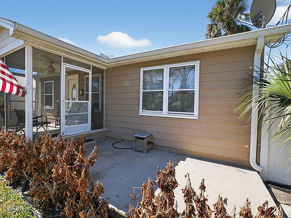 4th image of 1218 Daytona Ave
