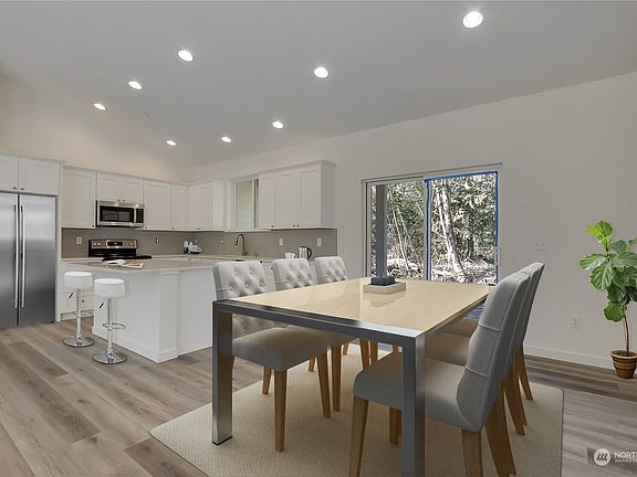 2nd image of 29638 13th Avenue Ct E