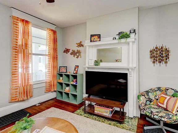 2nd image of 597 Stanley Ave