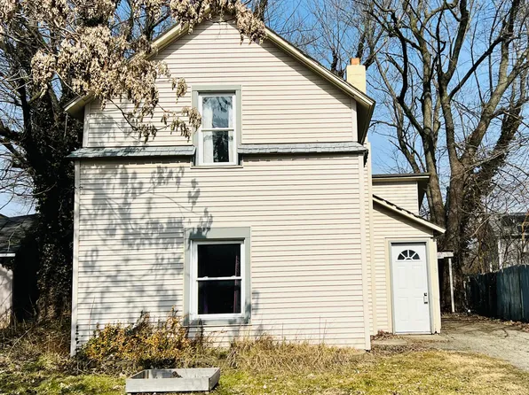 1813 Center St, Kalamazoo, MI 49048