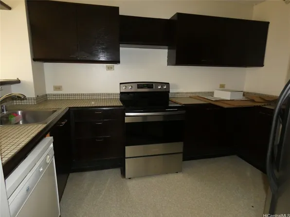2101 Nuuanu Ave APT 1607, Honolulu, HI 96817