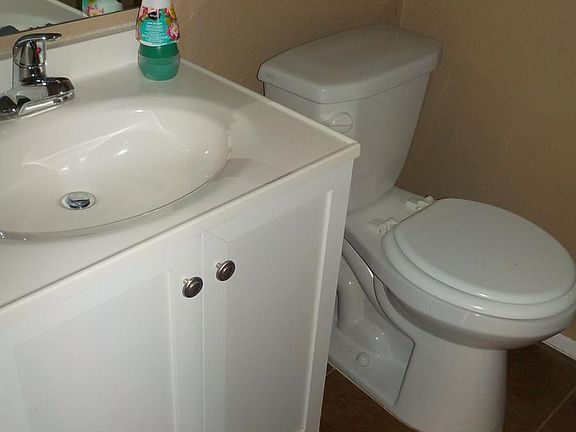 4th image of 1028 Southmoor Dr