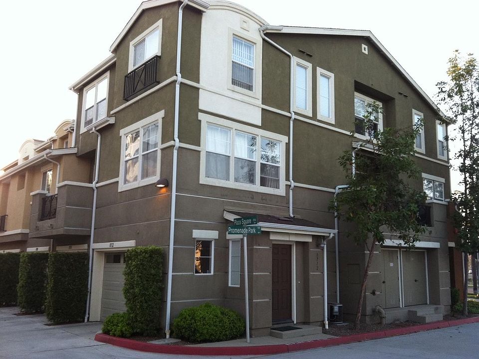 1st image of 8712 Plaza Sq