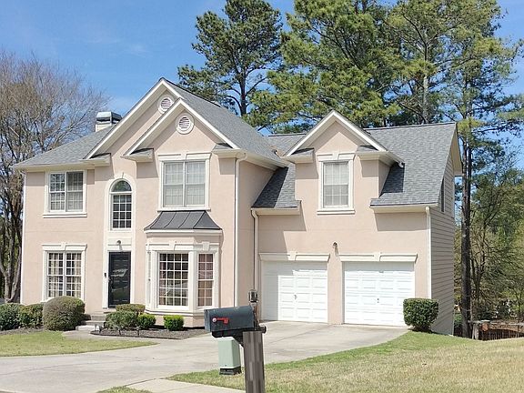 2nd image of 1420 Bridle Path Dr
