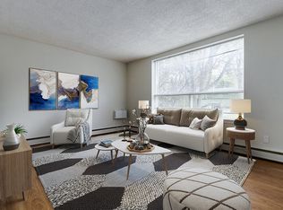 327 11th St E #202, Saskatoon, SK S7N 0E5