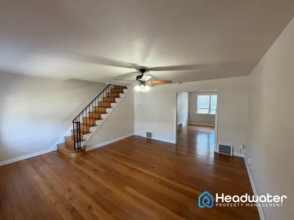 261 S Bayberry Ln, Upper Darby, PA 19082